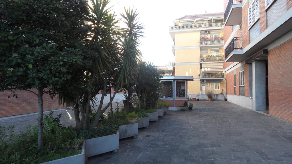 B&B Gemelli Rooms Рим Екстериор снимка